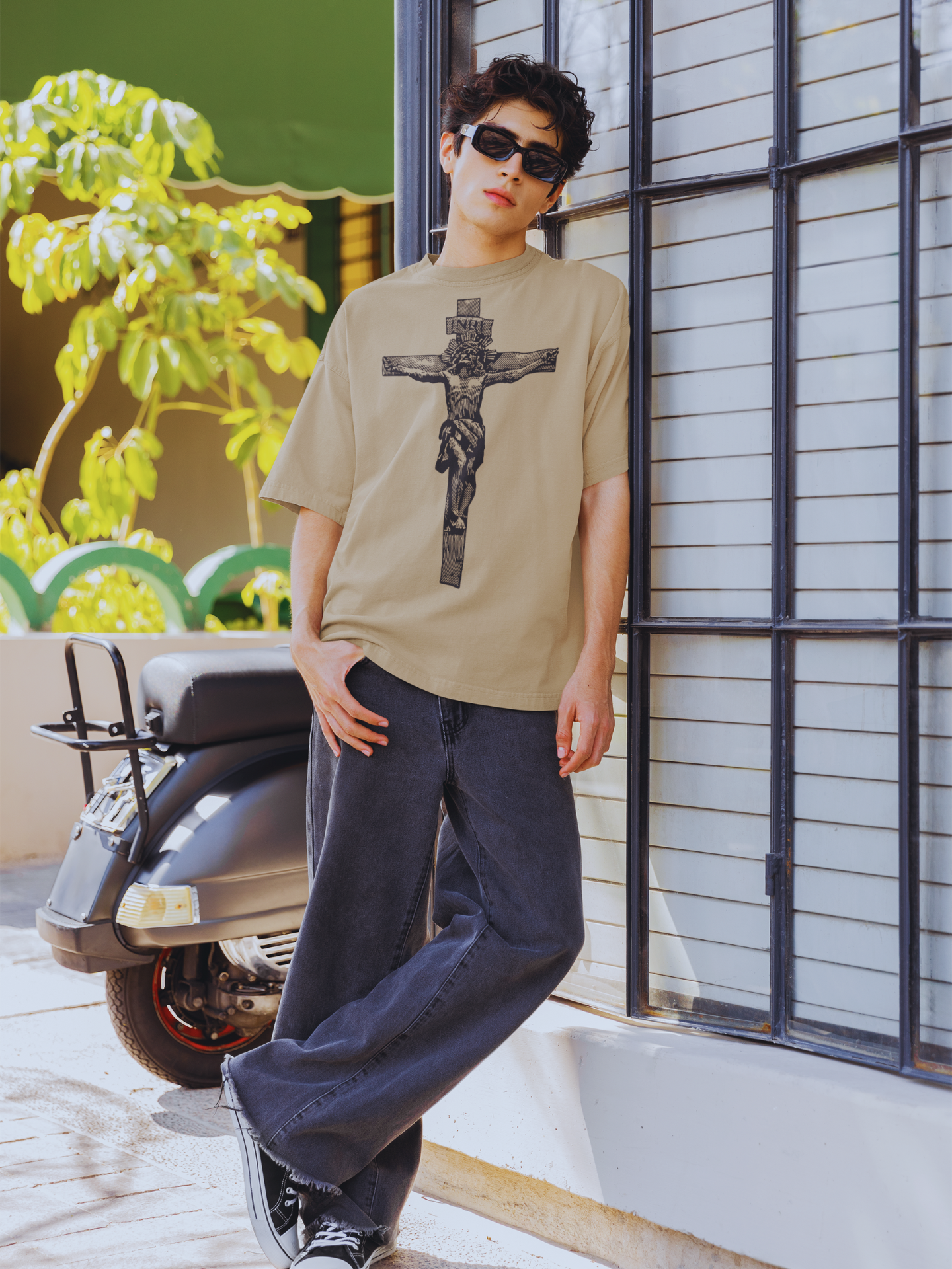 Christ and Him Crucified Oversized Tee